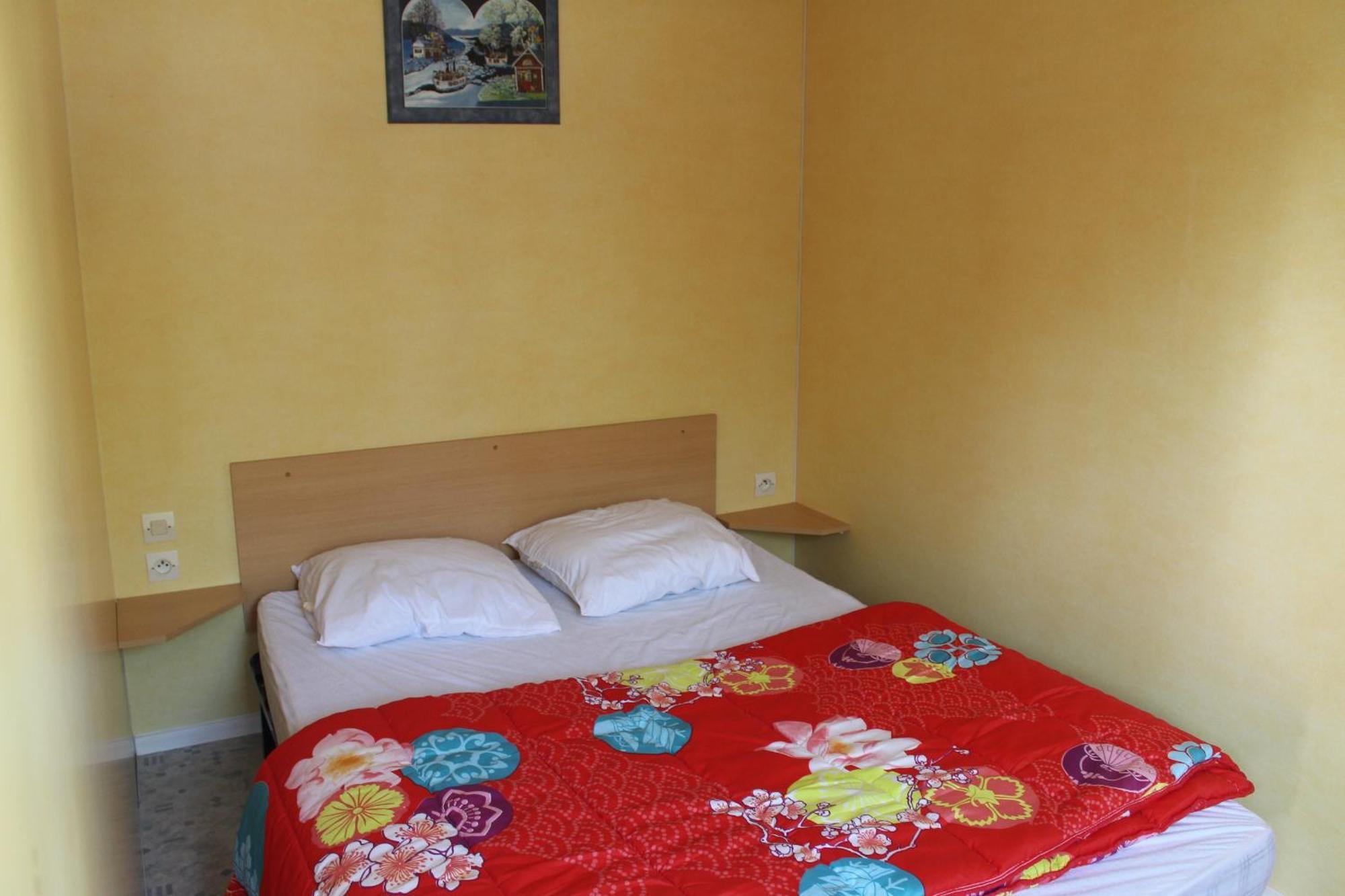 Camping Du Pontis Verteillac Экстерьер фото