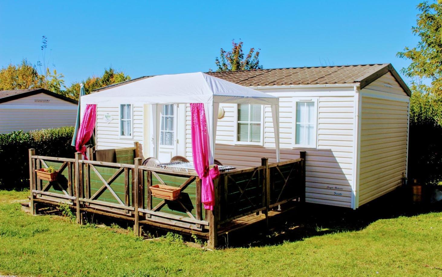 Camping Du Pontis Verteillac Экстерьер фото