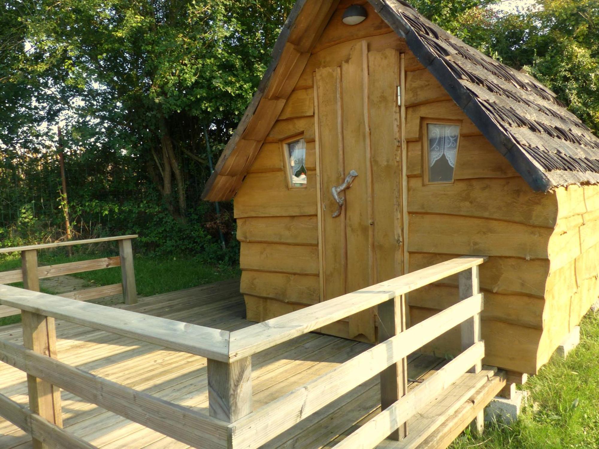 Camping Du Pontis Verteillac Экстерьер фото