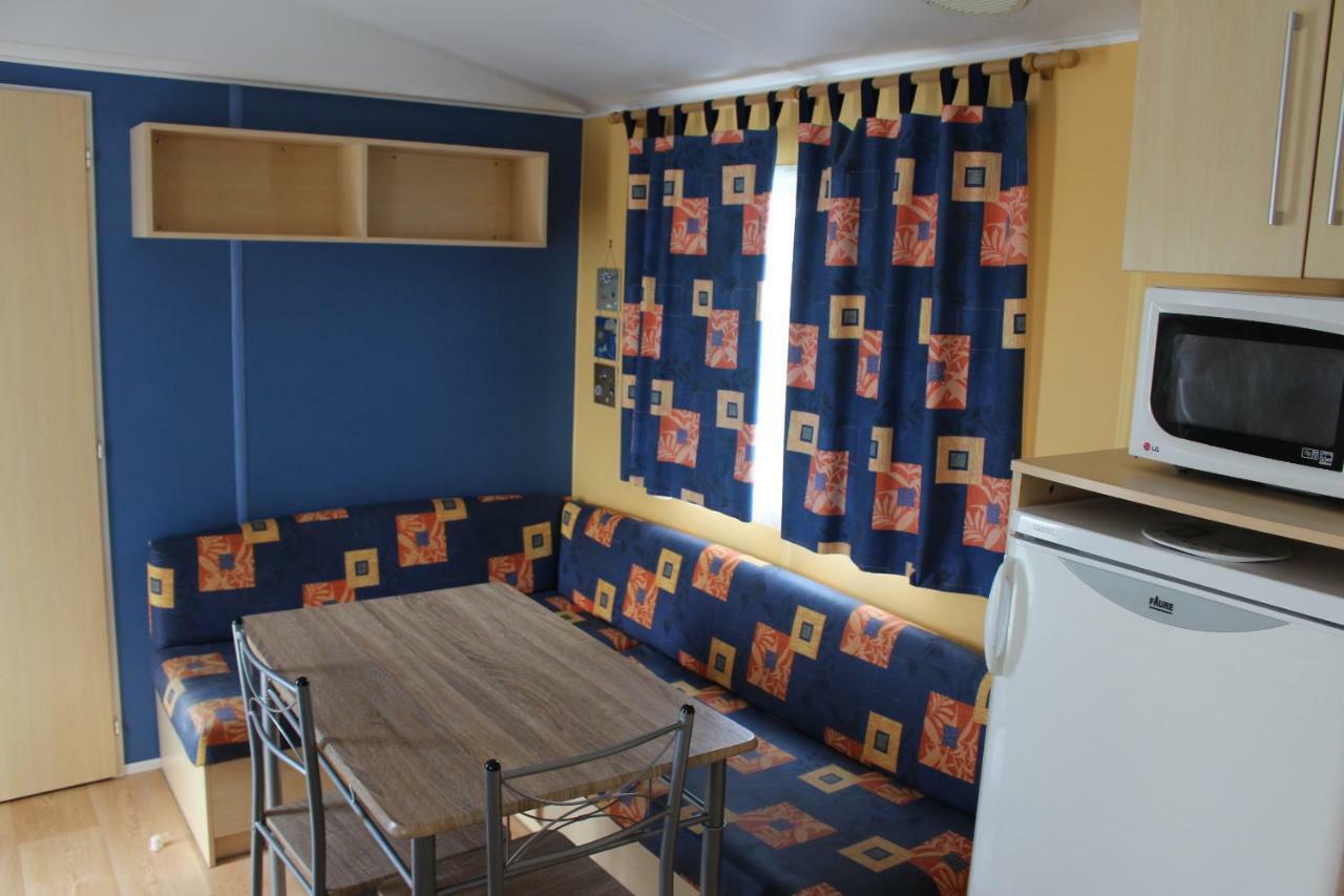 Camping Du Pontis Verteillac Экстерьер фото
