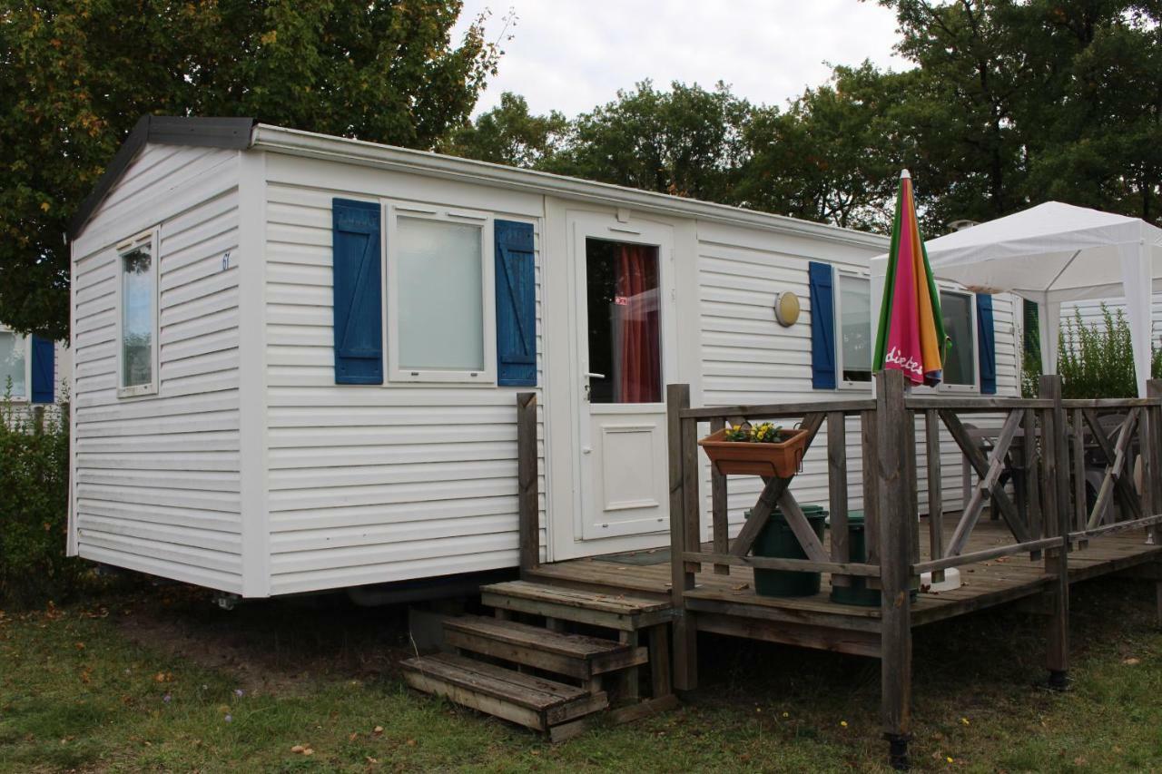 Camping Du Pontis Verteillac Экстерьер фото