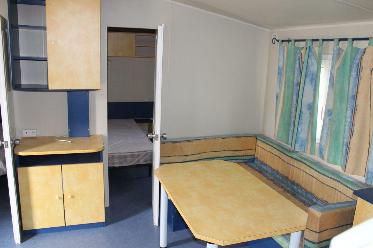 Camping Du Pontis Verteillac Экстерьер фото